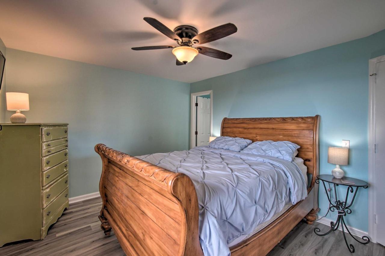 Ocean-View Condo With Deck, Steps To Carolina Beach! Екстериор снимка