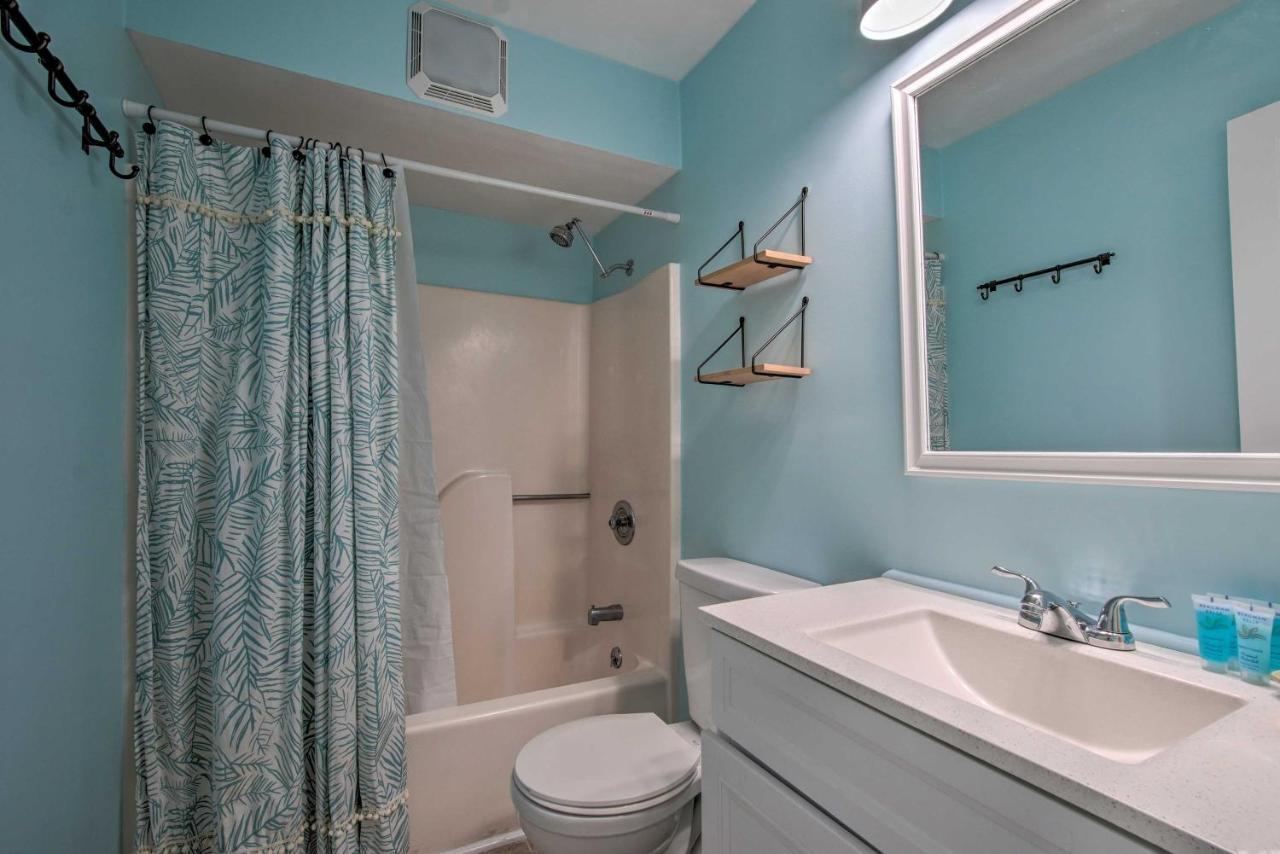 Ocean-View Condo With Deck, Steps To Carolina Beach! Екстериор снимка