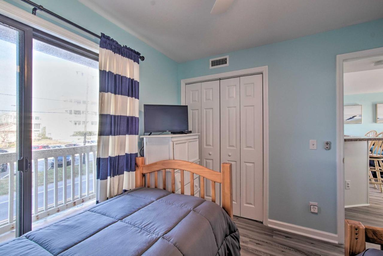 Ocean-View Condo With Deck, Steps To Carolina Beach! Екстериор снимка